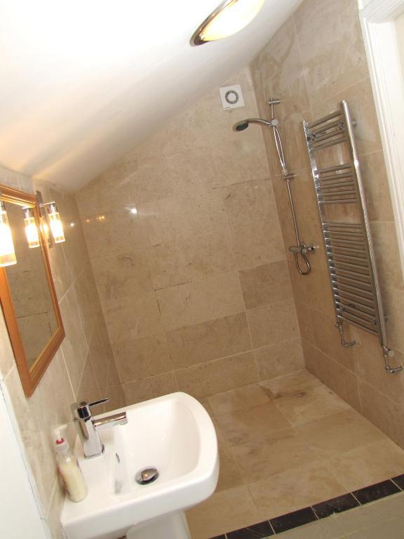 Churchills Inn & Rooms Bowness-on-Windermere Bilik gambar