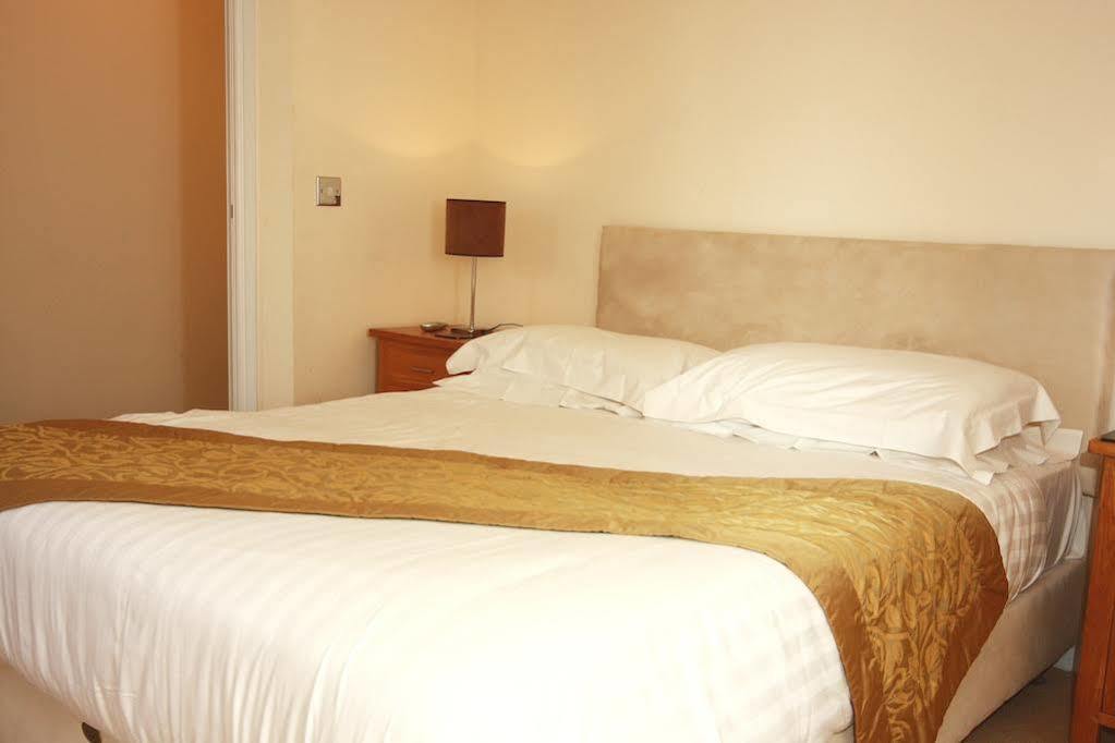 Churchills Inn & Rooms Bowness-on-Windermere Luaran gambar